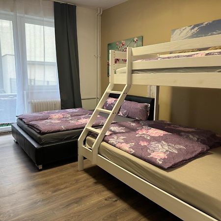 Berlin Pur - Wohnung Fuer Bis Zu 12 Personen Exterior photo