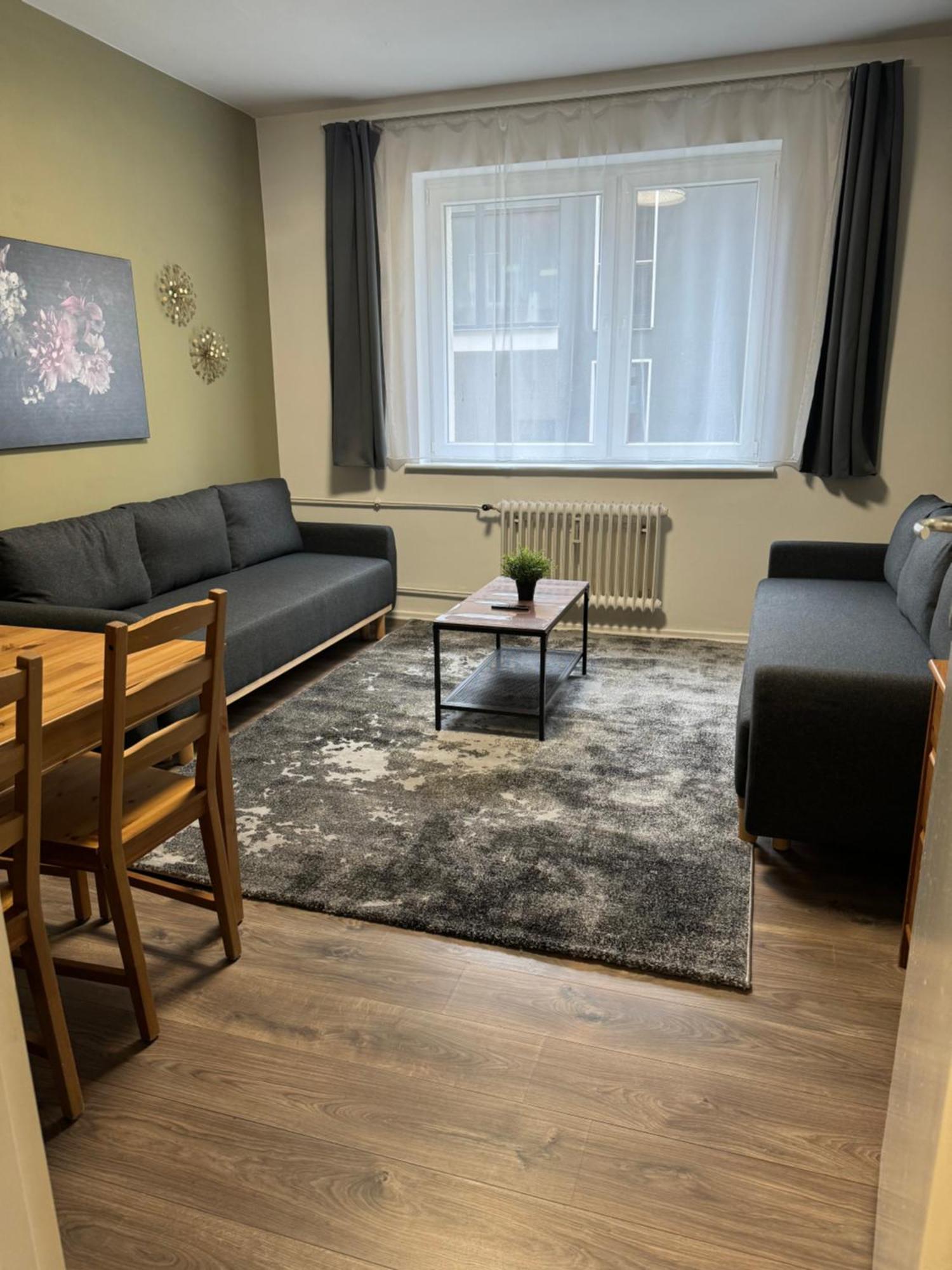 Berlin Pur - Wohnung Fuer Bis Zu 12 Personen Exterior photo
